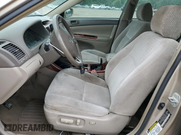 2004 Toyota Camry LE with VIN 4T1BF32K94U584660, listed as a Copart auction lot 54546085 with 275,229 mi miles and Clean Title. Bid and sale history available at carsss.com. Image 7.