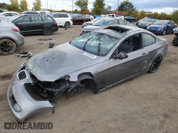 2009 BMW 3 Series 335i z VIN WBAWB73559P046378, wystawiony jako Copart lot #75352044 z przebiegiem Nie podano mil oraz Nie do naprawy • Non repairable. Historia ofert i sprzedaży dostępna na DreamBid. Obrazek 1.