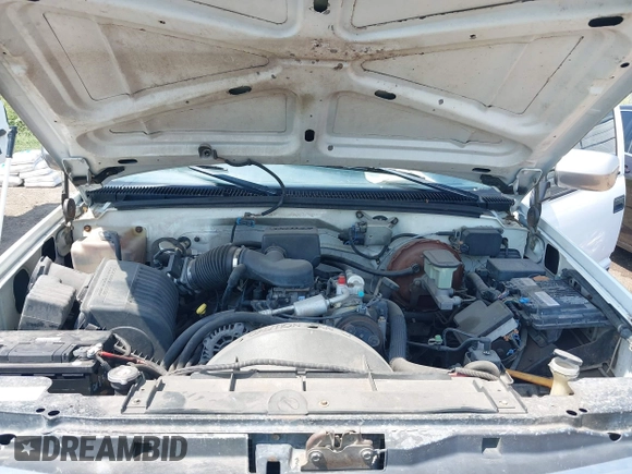 1998 Chevrolet Silverado 1500 with VIN 1GCEC19M0WE194095, listed as a IAAI auction lot 42162707 with 216,468 mi miles and . Bid and sale history available at DreamBid. Image 10.