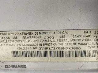 2008 Volkswagen Jetta SE z VIN 3VWRZ71K88M073886, wystawiony jako IAAI lot #42207911 z przebiegiem Nie podano mil oraz . Historia ofert i sprzedaży dostępna na DreamBid. Obrazek 9.