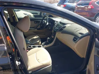 2016 Hyundai Elantra SE with VIN KMHDH4AE6GU487781, listed as a IAAI auction lot 41888778 with 184,289 mi miles. Bid and sale history available at carsss.com. Image 5.
