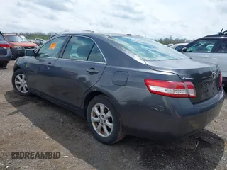 2011 Toyota Camry LE with VIN 4T1BF3EK5BU605061, listed as a IAAI auction lot 41999902 with 231,303 mi miles. Bid and sale history available at carsss.com. Image 3.