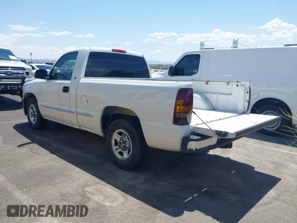 2000 GMC Sierra 1500 SL with VIN 1GTEC14WXYZ226040, listed as a IAAI auction lot 42450748 with 211,619 mi miles and . Bid and sale history available at DreamBid. Image 3.