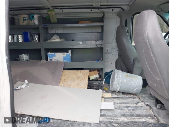 2007 Ford Econoline Cargo Commercial with VIN 1FTNE14W57DA71807, listed as a IAAI auction lot 41407896 with 137,637 mi miles and . Bid and sale history available at DreamBid. Image 8.
