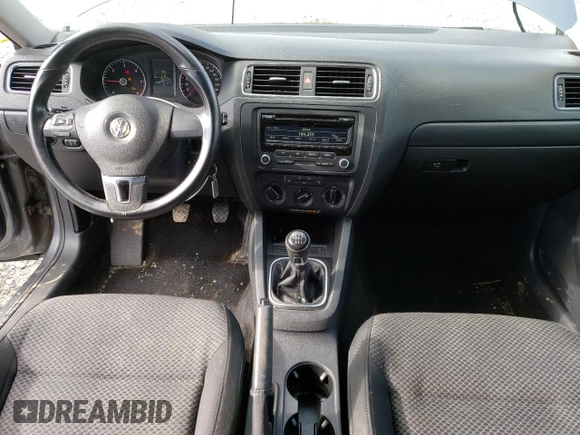 2014 Volkswagen Jetta with VIN 3VWWL7AJ0EM253922, listed as a Copart auction lot 41863685 with 226,765 mi miles and Salvage title. Bid and sale history available at DreamBid. Image 8.