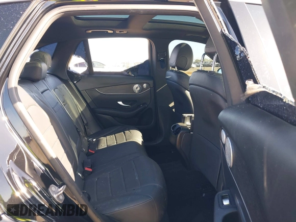 2020 Mercedes-Benz GLC 300 z VIN W1N0G8DB2LF840569, wystawiony jako IAAI lot #41959432 z przebiegiem 78 696 mil mil oraz . Historia ofert i sprzedaży dostępna na DreamBid. Obrazek 8.