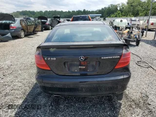 2004 Mercedes-Benz C 230 Kompressor z VIN WDBRN40J64A602392, wystawiony jako Copart lot #60058975 z przebiegiem Nie podano mil oraz Szkoda całkowita • Salvage title. Historia ofert i sprzedaży dostępna na DreamBid. Obrazek 6.