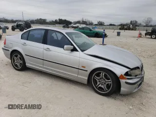 2001 BMW 3 Series 330i with VIN WBAAV53481FT00303, listed as a Copart auction lot 87118034 with 0 mi miles and Salvage Title. Bid and sale history available at carsss.com. Image 4.