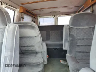 1995 Chevrolet Chevy Van z VIN 1GBEG25H0SF243534, wystawiony jako Copart lot #64175964 z przebiegiem 134 916 mil mil oraz Szkoda całkowita • Salvage title. Historia ofert i sprzedaży dostępna na DreamBid. Obrazek 10.