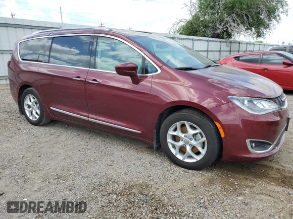 2018 Chrysler Pacifica Touring L Plus z VIN 2C4RC1EG9JR106271, wystawiony jako Copart lot #52977135 z przebiegiem 53 484 mil mil oraz Szkody całkowita. Historia ofert i sprzedaży dostępna na DreamBid. Obrazek 4.