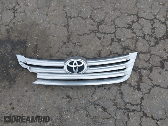2011 Toyota Avalon with VIN 4T1BK3DB7BU438120, listed as a IAAI auction lot 41891678 with 101,458 mi miles and . Bid and sale history available at carsss.com. Image 12.