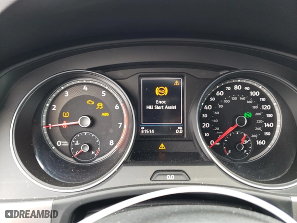 2020 Volkswagen Atlas Cross Sport 3.6L V6 SE w/Technology with VIN 1V26E2CA9LC225658, listed as a Copart auction lot 61670693 with 31,514 mi miles. Bid and sale history available at carsss.com. Image 9.