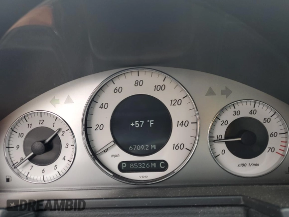 2008 Mercedes-Benz E-Class Luxury 3.5L with VIN WDBUF56XX8B353457, listed as a Copart auction lot 48883415 with 85,326 mi miles and Salvage Title. Bid and sale history available at carsss.com. Image 9.