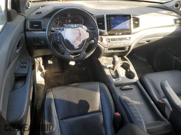 2016 Honda Pilot EX-L with VIN 5FNYF5H7XGB038380, listed as a Copart auction lot 82704994 with 108,400 mi miles and Salvage Title. Bid and sale history available at DreamBid. Image 8.