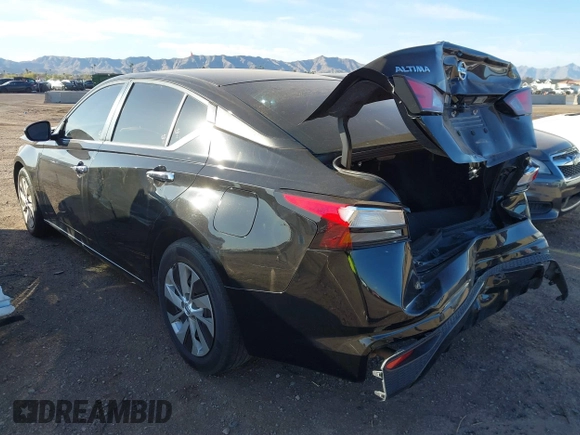 2021 Nissan Altima 2.5 S with VIN 1N4BL4BV6MN420134, listed as a IAAI auction lot 41770467 with 62,311 mi miles. Bid and sale history available at carsss.com. Image 3.