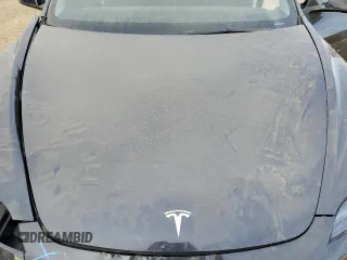 2024 Tesla Model 3 z VIN 5YJ3E1EA5RF741944, wystawiony jako Copart lot #45755205 z przebiegiem Nie podano mil oraz Szkody całkowita. Historia ofert i sprzedaży dostępna na DreamBid. Obrazek 13.