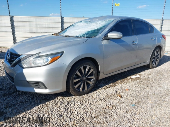 2017 Nissan Altima SL z VIN 1N4AL3AP7HC145805, wystawiony jako IAAI lot #41391734 z przebiegiem 121 753 mil mil oraz . Historia ofert i sprzedaży dostępna na DreamBid. Obrazek 17.