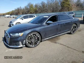 2021 Audi S8 z VIN WAU8SAF85MN022517, wystawiony jako Copart lot #88544105 z przebiegiem 62 112 mil mil oraz Nie do naprawy • Non repairable. Historia ofert i sprzedaży dostępna na DreamBid. Obrazek 1.