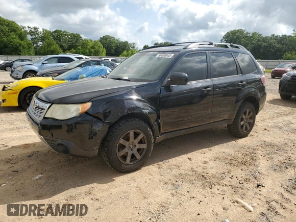 2011 Subaru Forester X z VIN JF2SHABC2BH719903, wystawiony jako Copart lot #56408045 z przebiegiem 159 398 mil mil oraz Szkoda całkowita • Salvage title. Historia ofert i sprzedaży dostępna na DreamBid. Obrazek 1.