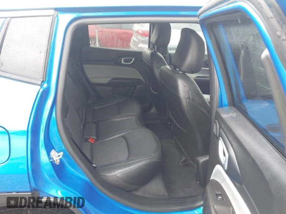 2024 Jeep Compass Latitude with VIN 3C4NJDBN9RT132368, listed as a IAAI auction lot 42149252 with 22,562 mi miles and . Bid and sale history available at DreamBid. Image 8.