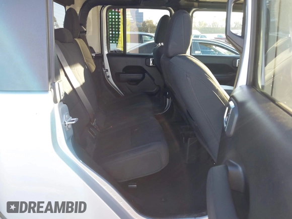 2022 Jeep Gladiator Willys with VIN 1C6HJTAG4NL132558, listed as a IAAI auction lot 41626851 with 28,251 mi miles and . Bid and sale history available at DreamBid. Image 8.