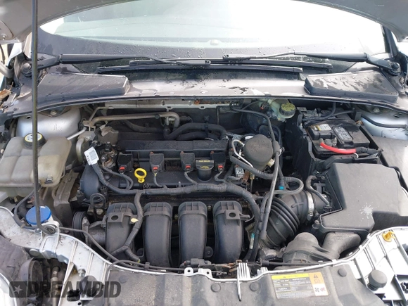 2013 Ford Focus SE with VIN 1FADP3K27DL203880, listed as a IAAI auction lot 41951733 with 131,880 mi miles. Bid and sale history available at carsss.com. Image 10.