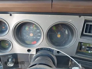 1986 GMC Suburban z VIN 1G5GK26M5GF524029, wystawiony jako IAAI lot #42336202 z przebiegiem 88 623 mil mil oraz . Historia ofert i sprzedaży dostępna na DreamBid. Obrazek 7.
