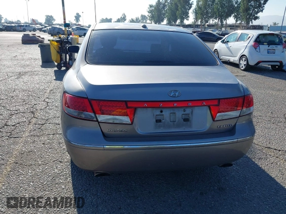 2008 Hyundai Azera Limited with VIN KMHFC46FX8A264798, listed as a IAAI auction lot 42684089 with 204,377 mi miles and . Bid and sale history available at DreamBid. Image 16.
