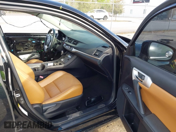 2011 Lexus CT 200h with VIN JTHKD5BH7B2040000, listed as a IAAI auction lot 41808004 with 130,006 mi miles and . Bid and sale history available at carsss.com. Image 5.