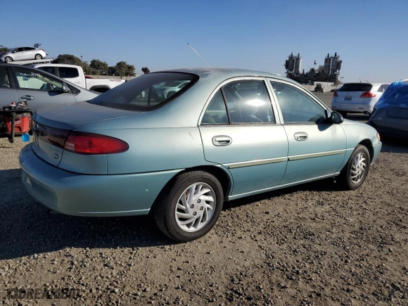 1999 Ford Escort SE with VIN 1FAFP13P5XW177449, listed as a Copart auction lot 82600344 with NaN miles and Salvage Title. Bid and sale history available at carsss.com. Image 3.