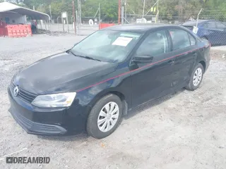 2013 Volkswagen Jetta Sedan S with VIN 3VW2K7AJ1DM256957, listed as a IAAI auction lot 41958682 with 189,095 mi miles. Bid and sale history available at carsss.com. Image 2.
