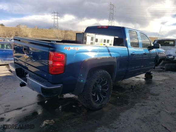 2018 Chevrolet Silverado 1500 LT with VIN 1GCVKREHXJZ184332, listed as a Copart auction lot 50547505 with 77,538 mi miles and Salvage Title. Bid and sale history available at carsss.com. Image 3.
