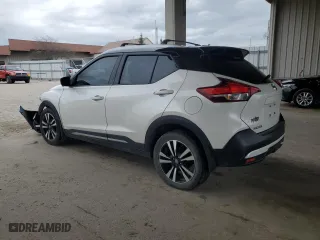 2018 Nissan Kicks SR with VIN 3N1CP5CU4JL526384, listed as a Copart auction lot 52285245 with 166,008 mi miles and Clean Title. Bid and sale history available at carsss.com. Image 2.