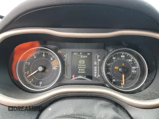 2017 Jeep Cherokee Altitude z VIN 1C4PJLAB1HW508600, wystawiony jako Copart lot #65481725 z przebiegiem 120 517 mil mil oraz Czysty tytuł • Clean title. Historia ofert i sprzedaży dostępna na DreamBid. Obrazek 9.