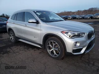 2017 BMW X1 xDrive28i with VIN WBXHT3C37H5F79624, listed as a Copart auction lot 71048542 with 48,425 mi miles. Bid and sale history available at carsss.com. Image 4.
