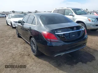 2019 Mercedes-Benz C 300 with VIN WDDWF8DB1KR483795, listed as a IAAI auction lot 41679728 with 138,307 mi miles and . Bid and sale history available at DreamBid. Image 3.