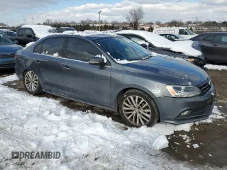 2016 Volkswagen Jetta Sedan 1.8T SEL with VIN 3VWL07AJXGM215693, listed as a Copart auction lot 41602695 with 146,598 mi miles and Salvage Title. Bid and sale history available at carsss.com. Image 4.