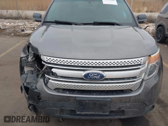 2011 Ford Explorer XLT with VIN 1FMHK8D84BGA89749, listed as a IAAI auction lot 41409288 with 171,938 mi miles and . Bid and sale history available at carsss.com. Image 12.