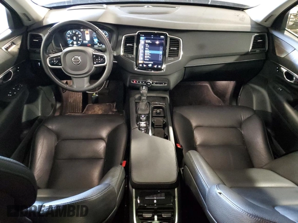 2020 Volvo XC90 Momentum with VIN YV4A221K6L1565925, listed as a Copart auction lot 82684524 with 82,367 mi miles and Salvage Title. Bid and sale history available at DreamBid. Image 8.