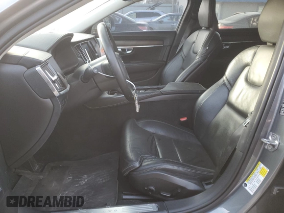 2020 Volvo V90 z VIN YV4A22NL1L1102688, wystawiony jako Copart lot #85409584 z przebiegiem 106 207 mil mil oraz Szkoda całkowita • Salvage title. Historia ofert i sprzedaży dostępna na DreamBid. Obrazek 7.
