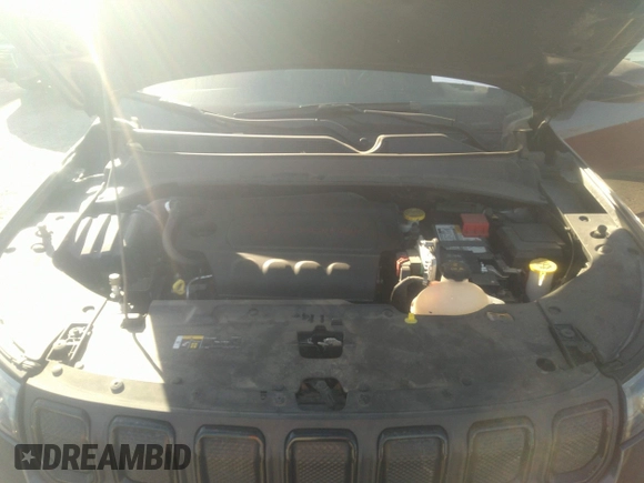 2022 Jeep Compass Latitude with VIN 3C4NJDBBXNT166223, listed as a IAAI auction lot 40627801 with 30,340 mi miles and . Bid and sale history available at DreamBid. Image 10.