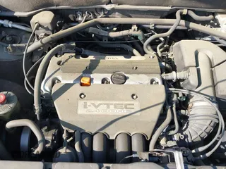 2004 Honda CR-V LX with VIN SHSRD78454U224618, listed as a IAAI auction lot 42068047 with 178,758 mi miles and . Bid and sale history available at carsss.com. Image 10.