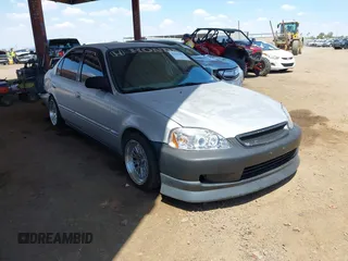 2000 Honda Civic VP z VIN 2HGEJ6617YH577610, wystawiony jako IAAI lot #42421489 z przebiegiem 286 411 mil mil oraz . Historia ofert i sprzedaży dostępna na DreamBid. Obrazek 1.