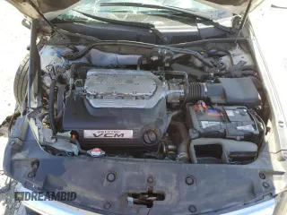 2011 Honda Accord EX-L z VIN 1HGCP3F84BA028356, wystawiony jako Copart lot #57917095 z przebiegiem 162 179 mil mil oraz Szkoda całkowita • Salvage title. Historia ofert i sprzedaży dostępna na DreamBid. Obrazek 11.