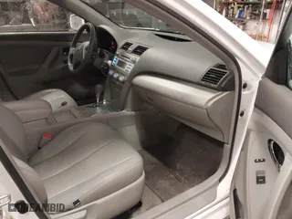 2011 Toyota Camry LE with VIN 4T4BF3EK5BR106945, listed as a IAAI auction lot 41558683 with 118,359 mi miles. Bid and sale history available at carsss.com. Image 5.