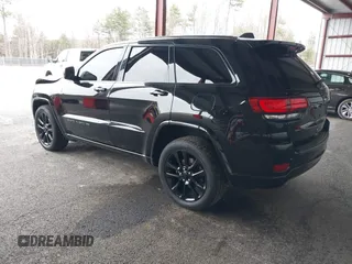 2019 Jeep Grand Cherokee Laredo E with VIN 1C4RJFAG0KC565739, listed as a IAAI auction lot 42039038 with 103,358 mi miles and . Bid and sale history available at DreamBid. Image 3.