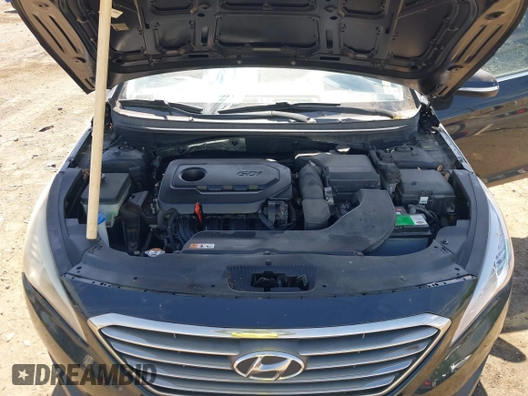 2015 Hyundai Sonata Limited with VIN 5NPE34AF2FH255512, listed as a IAAI auction lot 42075804 with 156,189 mi miles and . Bid and sale history available at carsss.com. Image 10.