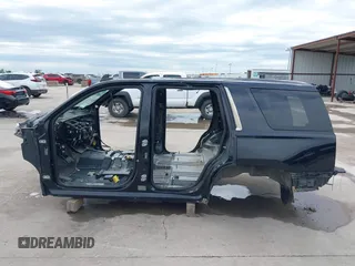 2019 Cadillac Escalade Platinum z VIN 1GYS4DKJ2KR331620, wystawiony jako IAAI lot #42176261 z przebiegiem Nie podano mil oraz . Historia ofert i sprzedaży dostępna na DreamBid. Obrazek 13.
