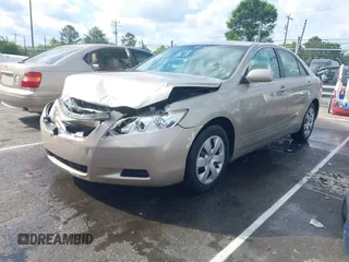 2007 Toyota Camry CE z VIN 4T1BE46K07U048199, wystawiony jako IAAI lot #42188393 z przebiegiem 166 614 mil mil oraz . Historia ofert i sprzedaży dostępna na DreamBid. Obrazek 17.