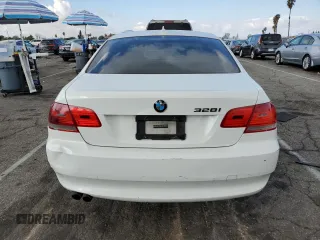 2008 BMW 3 Series 328i z VIN WBAWV13538P119914, wystawiony jako Copart lot #45046775 z przebiegiem 193 008 mil mil oraz Czysty tytuł • Clean title. Historia ofert i sprzedaży dostępna na DreamBid. Obrazek 6.